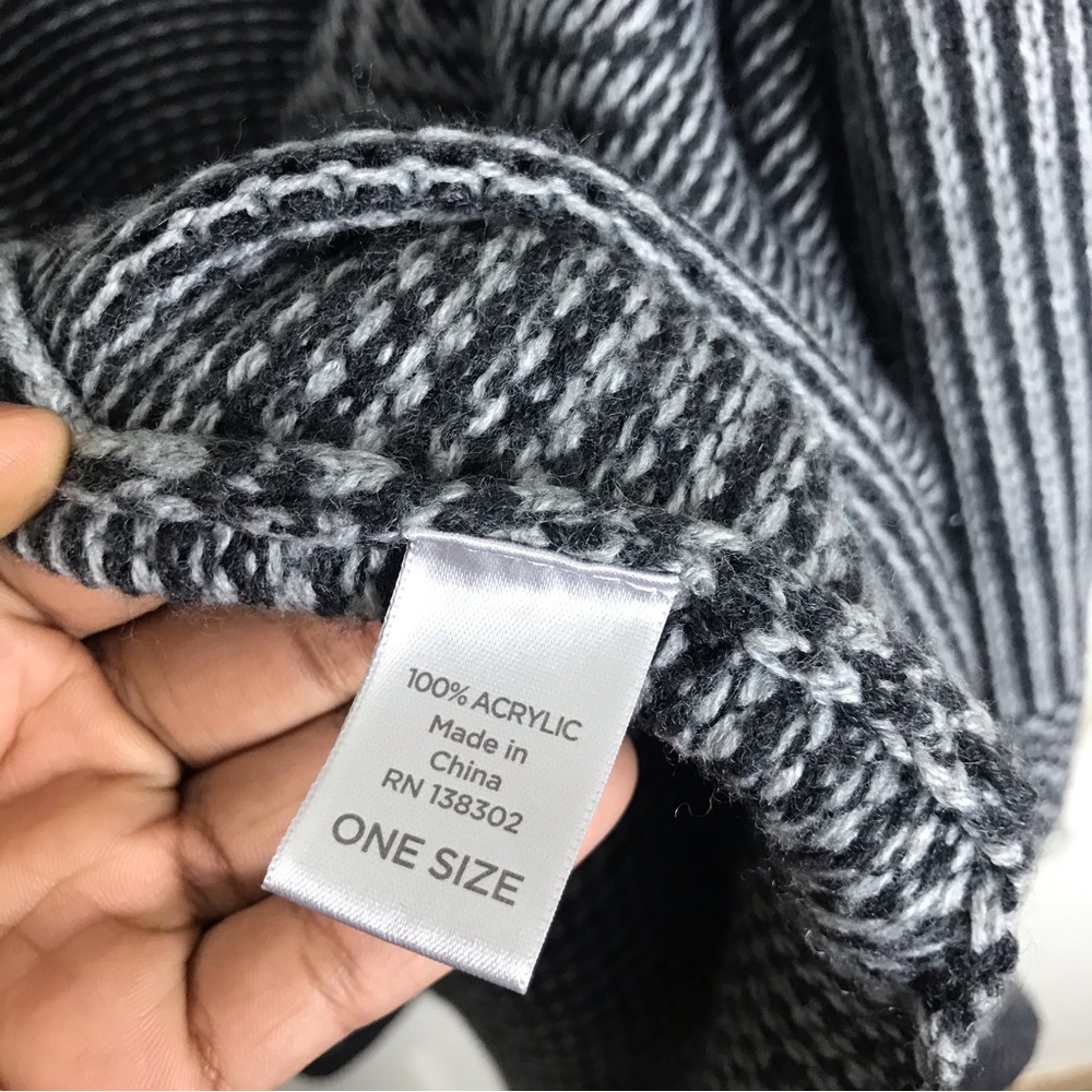 Avenue : size one size : oversized gray zig-zag striped print fall open cardigan - Picture 6 of 6
